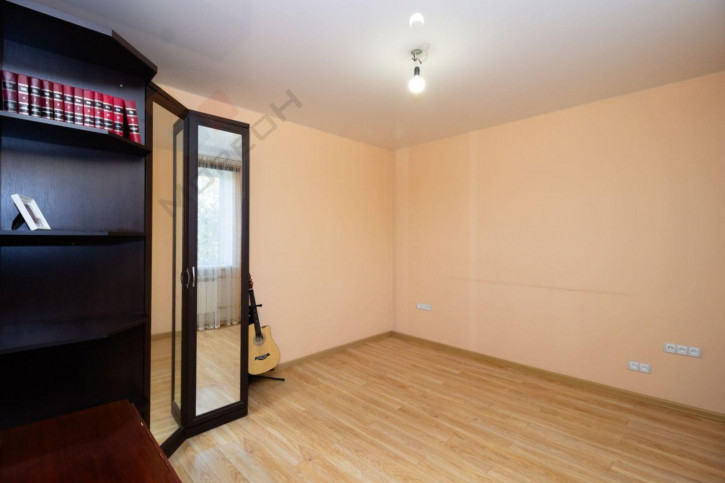 3-комн квартира Сормовская ул, 15