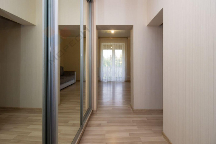 3-комн квартира Сормовская ул, 15