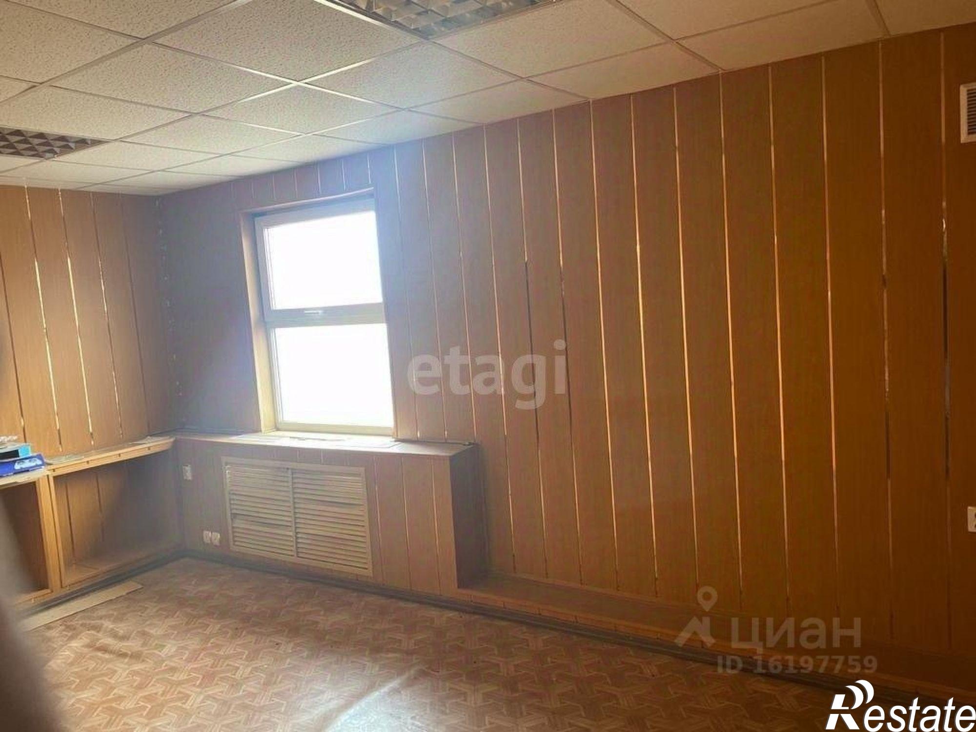 Купить складское помещение за 24 961 900 рублей на Трактовая улица
