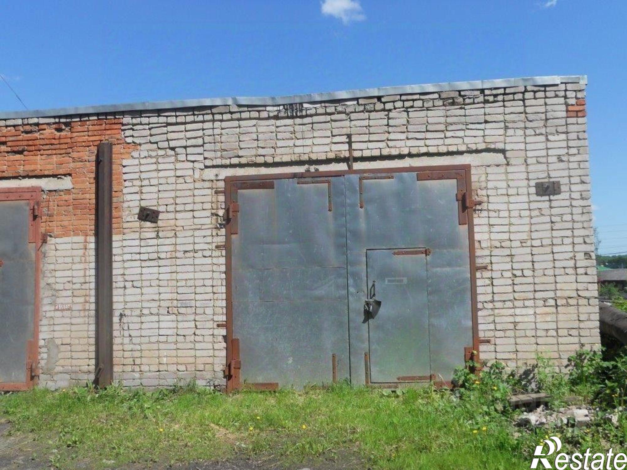Сдать гараж, место в паркинге за 5 850 рублей на площадь Победы, 2