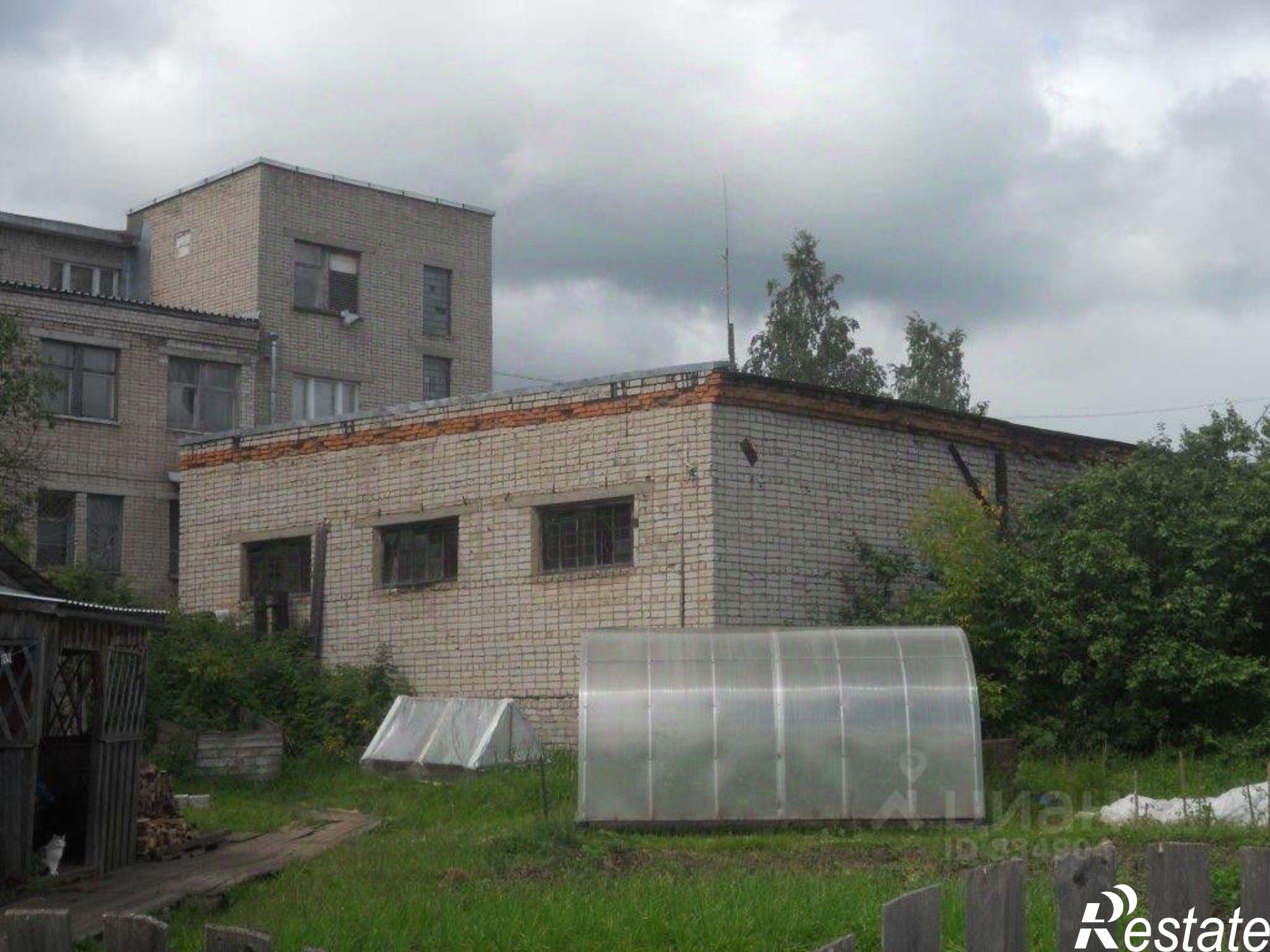 Сдать гараж, место в паркинге за 5 850 рублей на площадь Победы, 2