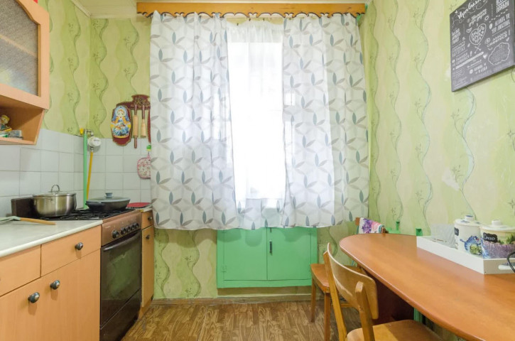 3-комн квартира Парковая улица, 12