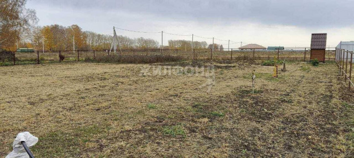 Земельный участок село Ленинское