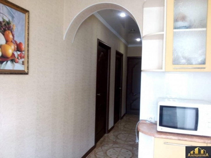 3-комн квартира Островского ул.