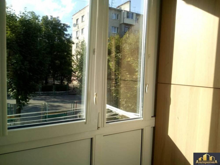 3-комн квартира Островского ул.