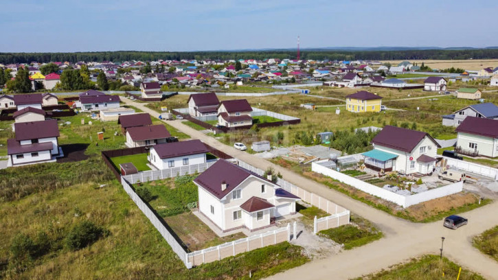 Земельный участок КП Резиденция в Первомайском,Рощинская 1475