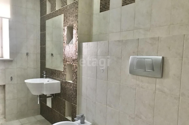 3-комн квартира Республики, 14