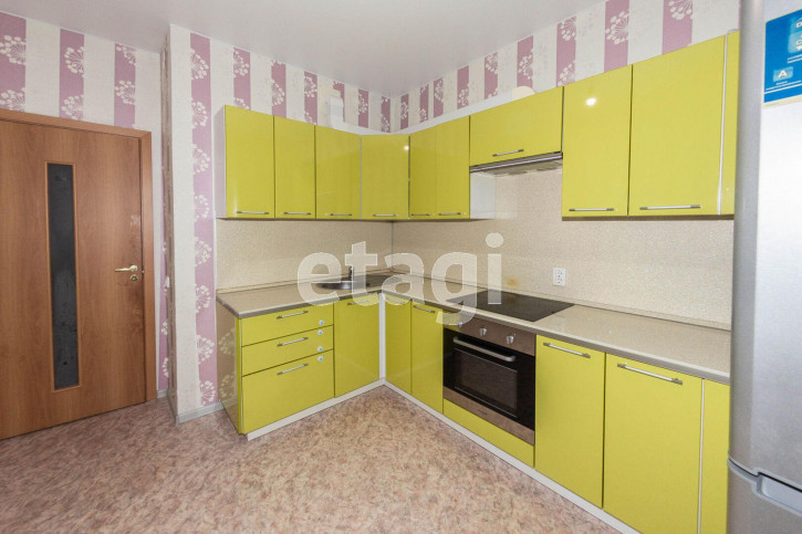 2-комн квартира Суходольская, 16