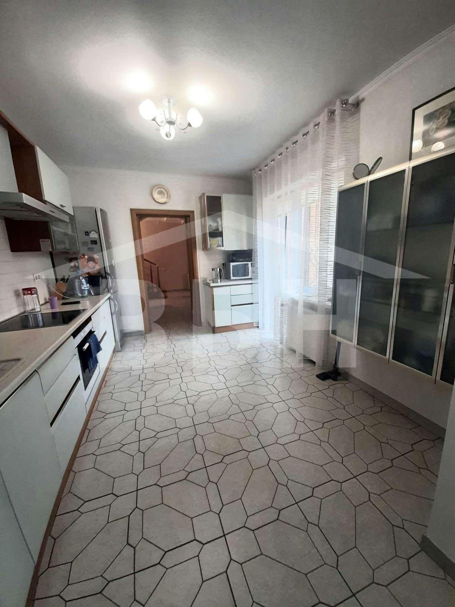 Купить дачу, дом, коттедж за 18 500 000 рублей на Кольцевой переулок, 1