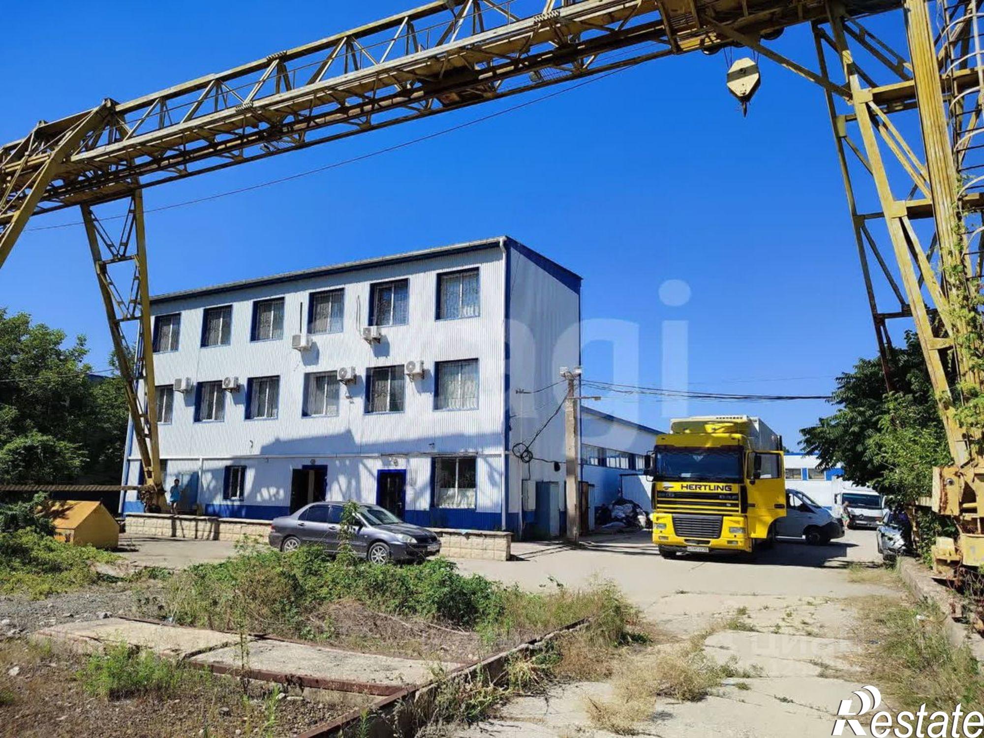 Купить складское помещение за 100 013 000 рублей на улица Генерала Васильева