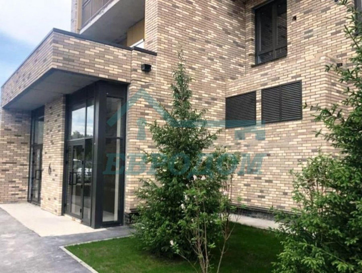 3-комн квартира ул. Кошурникова,23