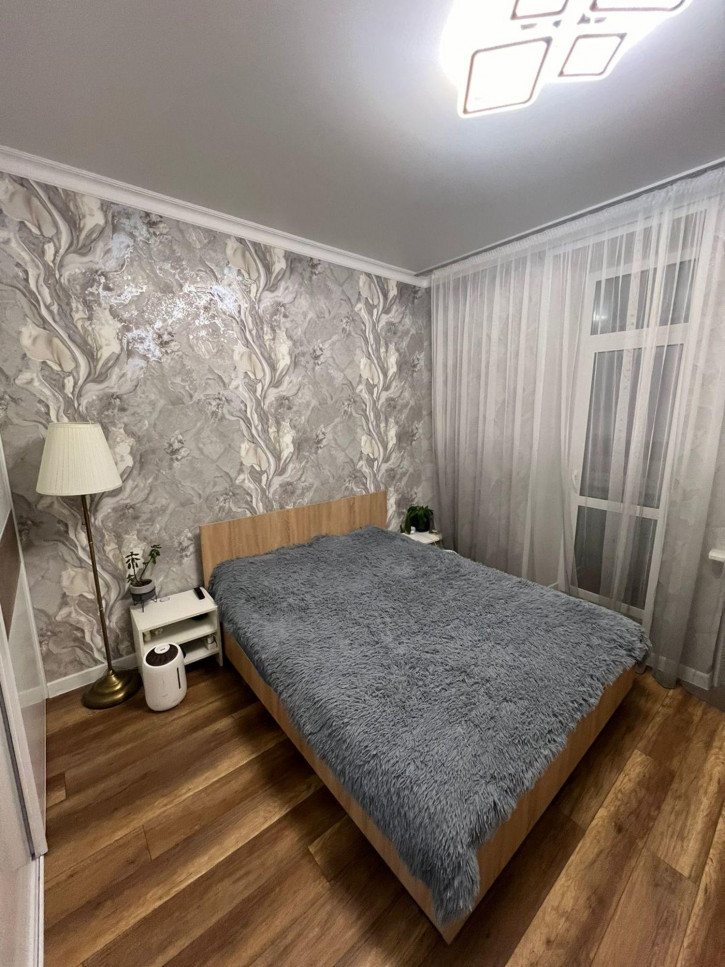 2-комн квартира Ленина ул, 72