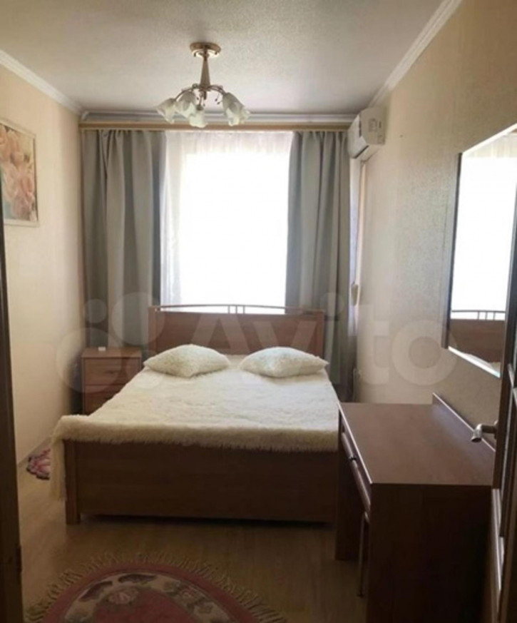 3-комн квартира Славы улица, 101