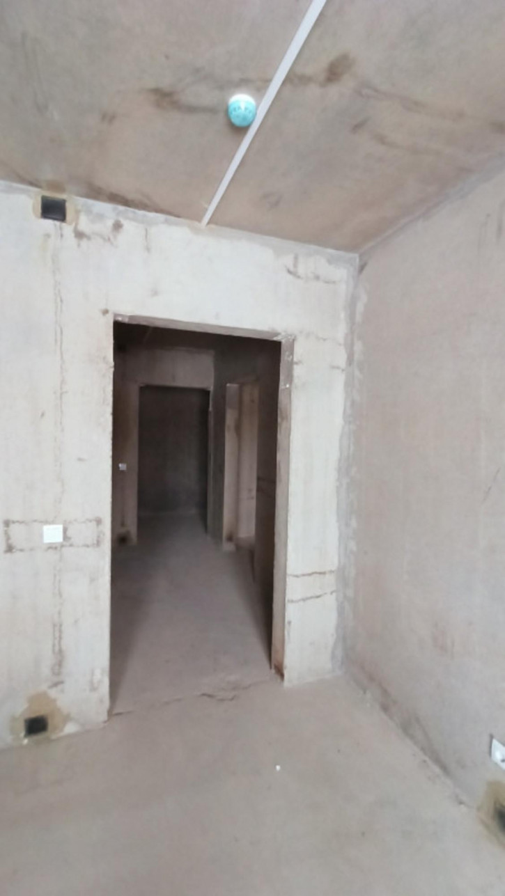 2-комн квартира улица Юркина, 8