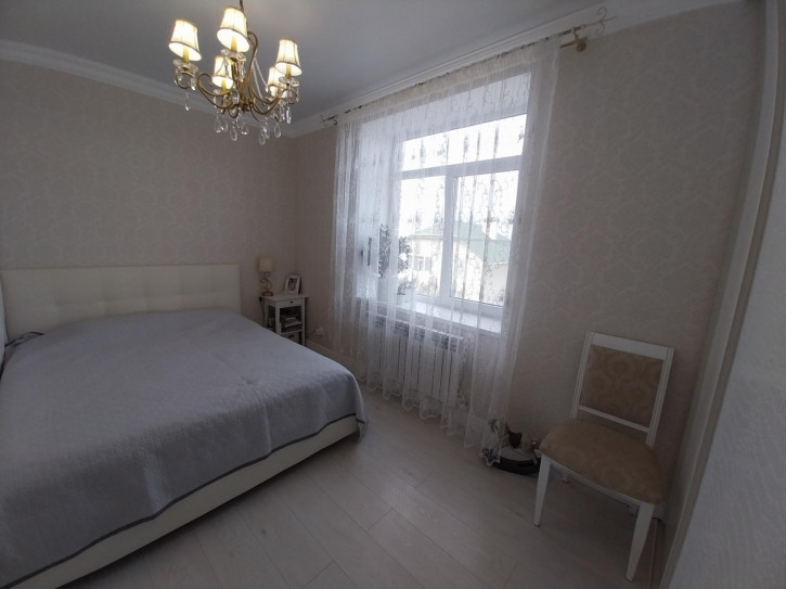 2-комн квартира Сиреневая улица, 3