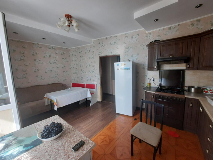 3-комн квартира Таёжная улица, 51