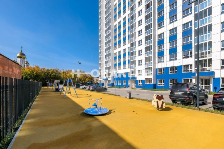 2-комн квартира улица Связистов, 13/2