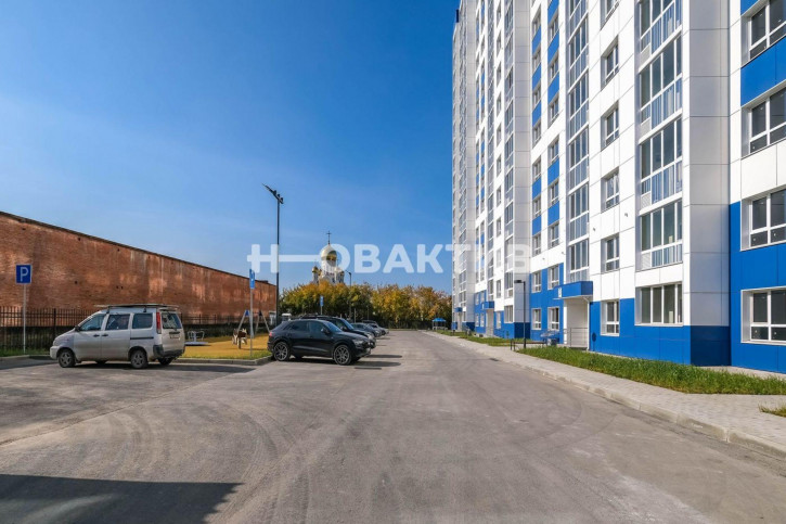 2-комн квартира улица Связистов, 13/2
