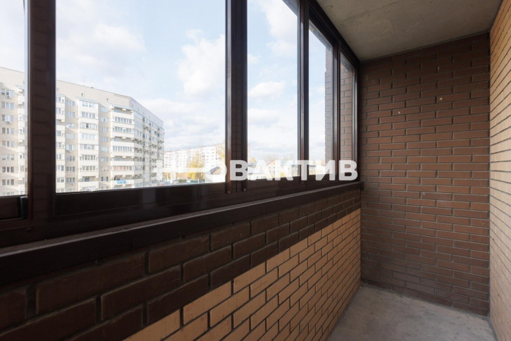 3-комн квартира Авиастроителей, 18