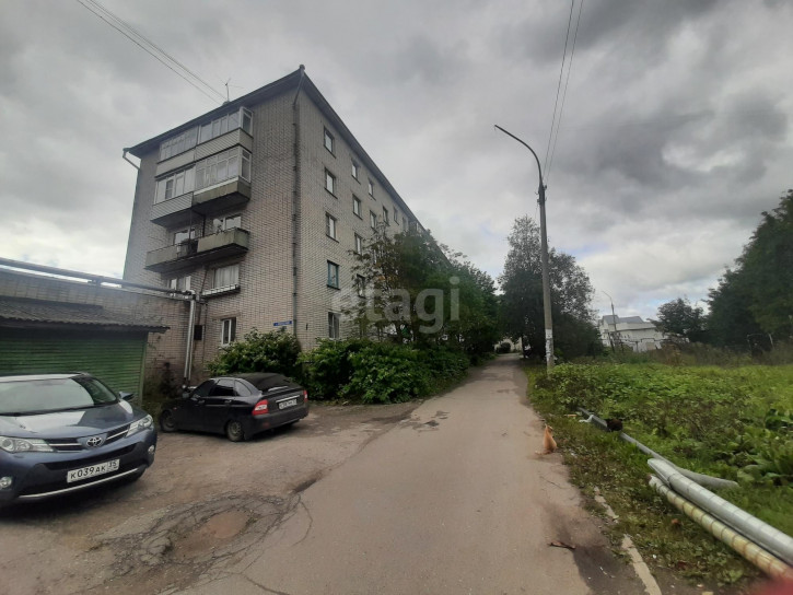 3-комн квартира улица Красное Знамя, 18а