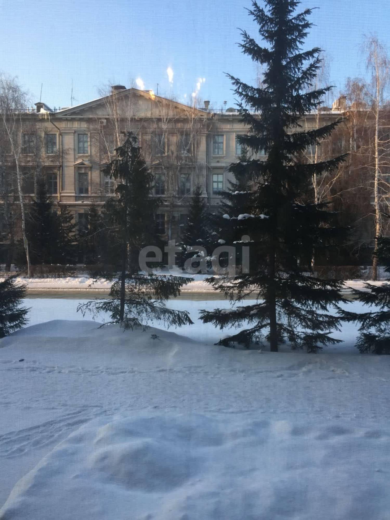 Купить квартиру за 15 000 000 рублей на Алексеева Ивана, 8