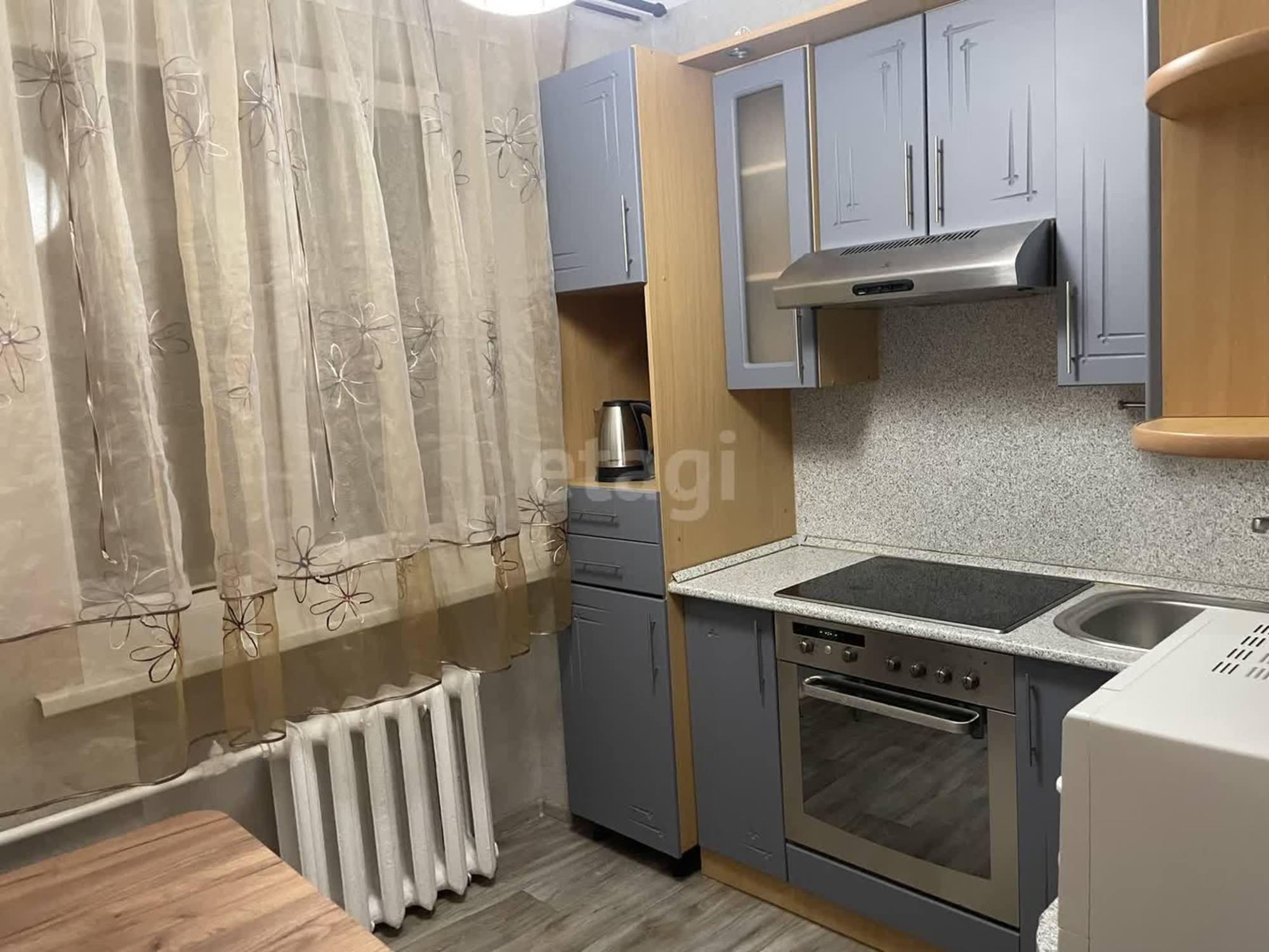 Сдать квартиру за 25 000 рублей на Мельникайте, 92