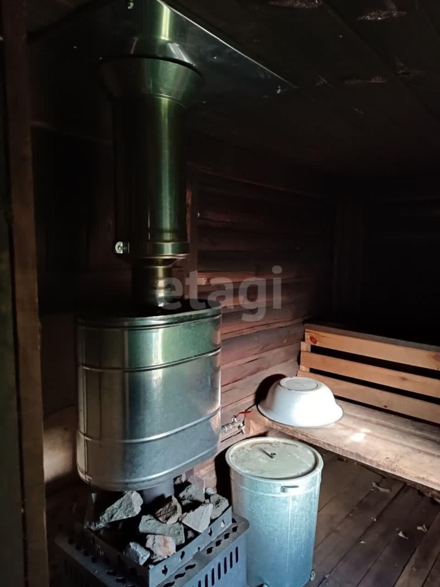 Купить дачу, дом, коттедж за 3 900 000 рублей на Земляничная,