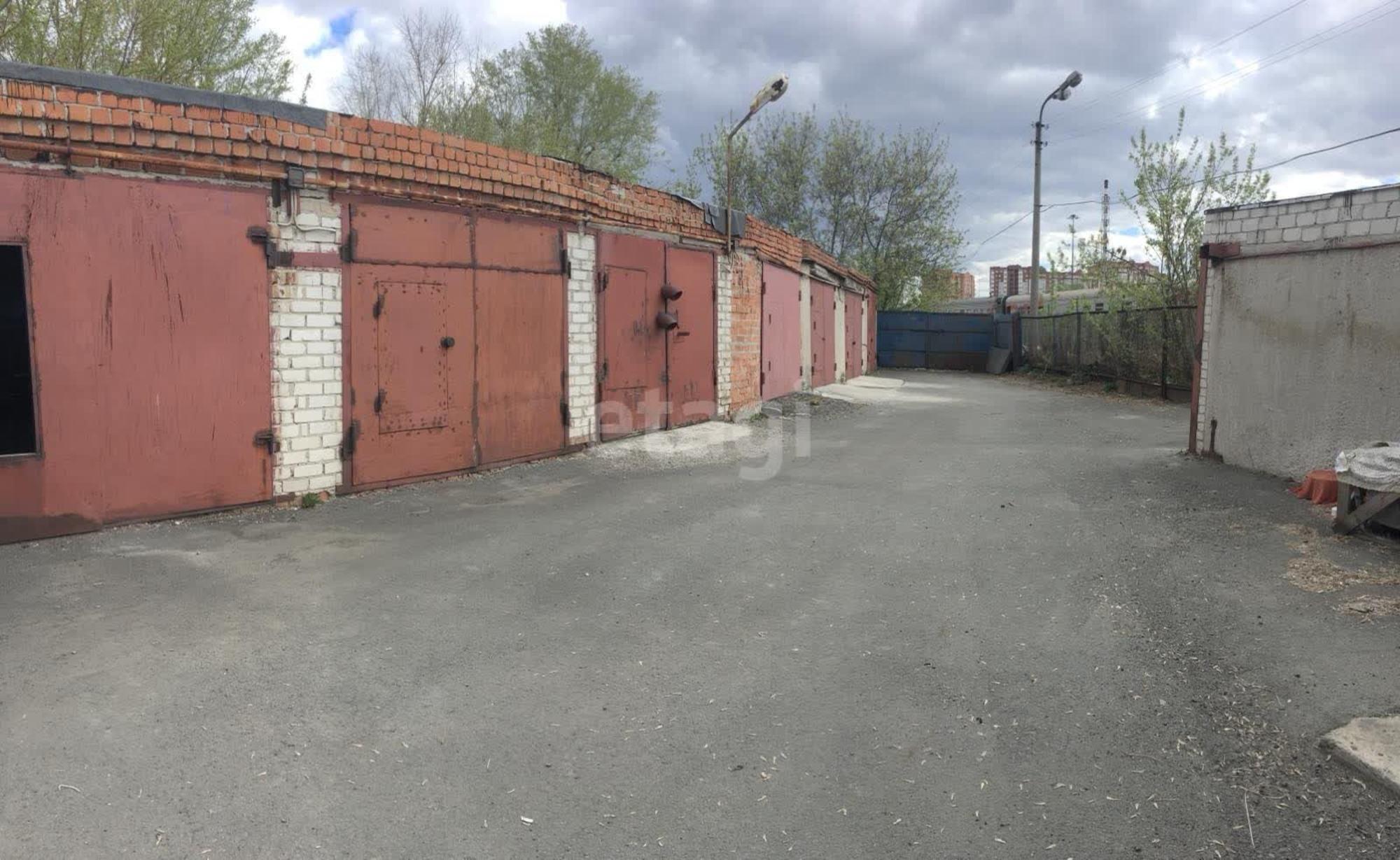 Купить гараж, место в паркинге за 400 000 рублей на Ленская 17