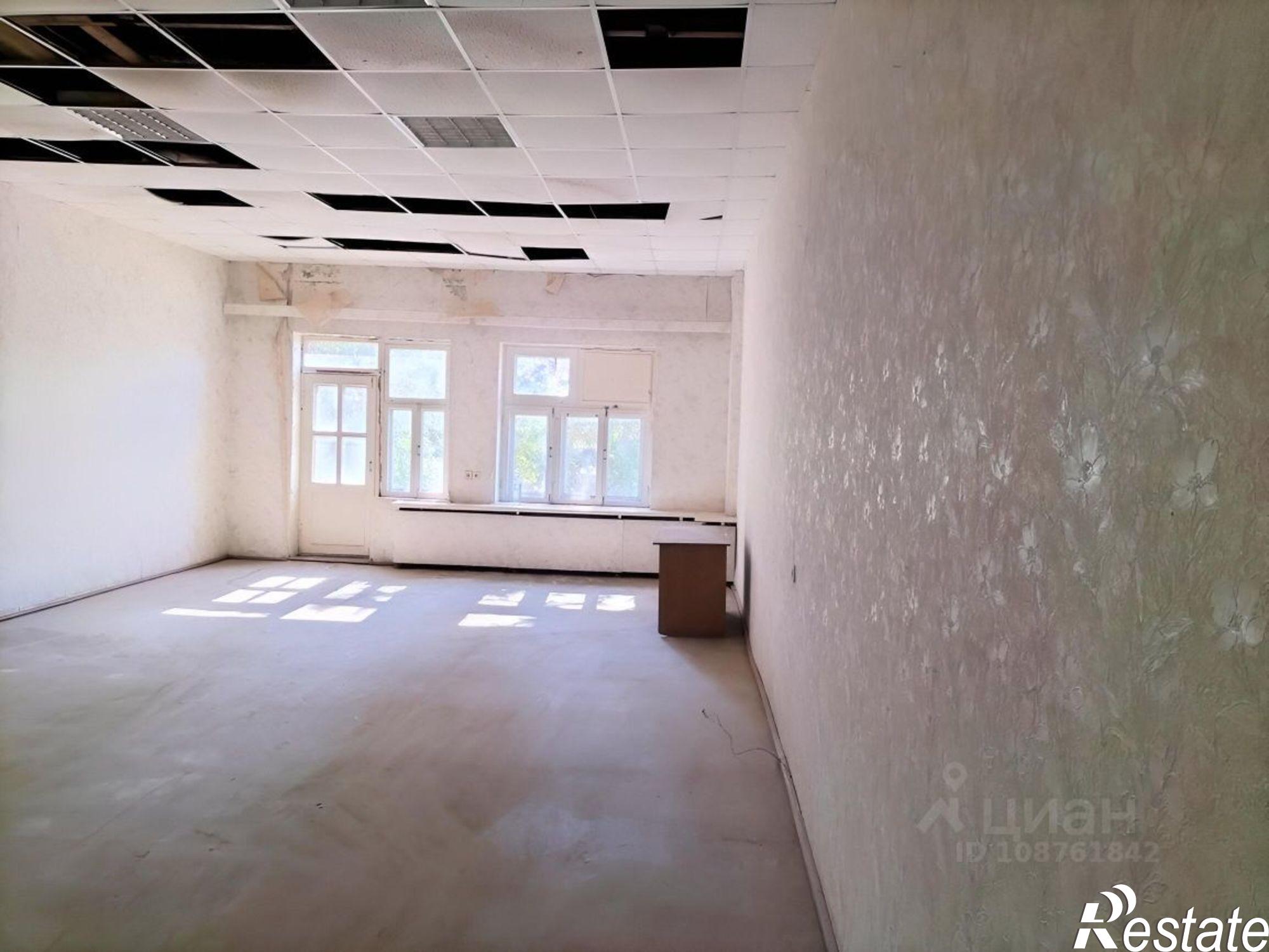 Купить ОСЗ, отдельно стоящее здание за 2 173 280 рублей на улица Адмирала Нахимова, 42А литК