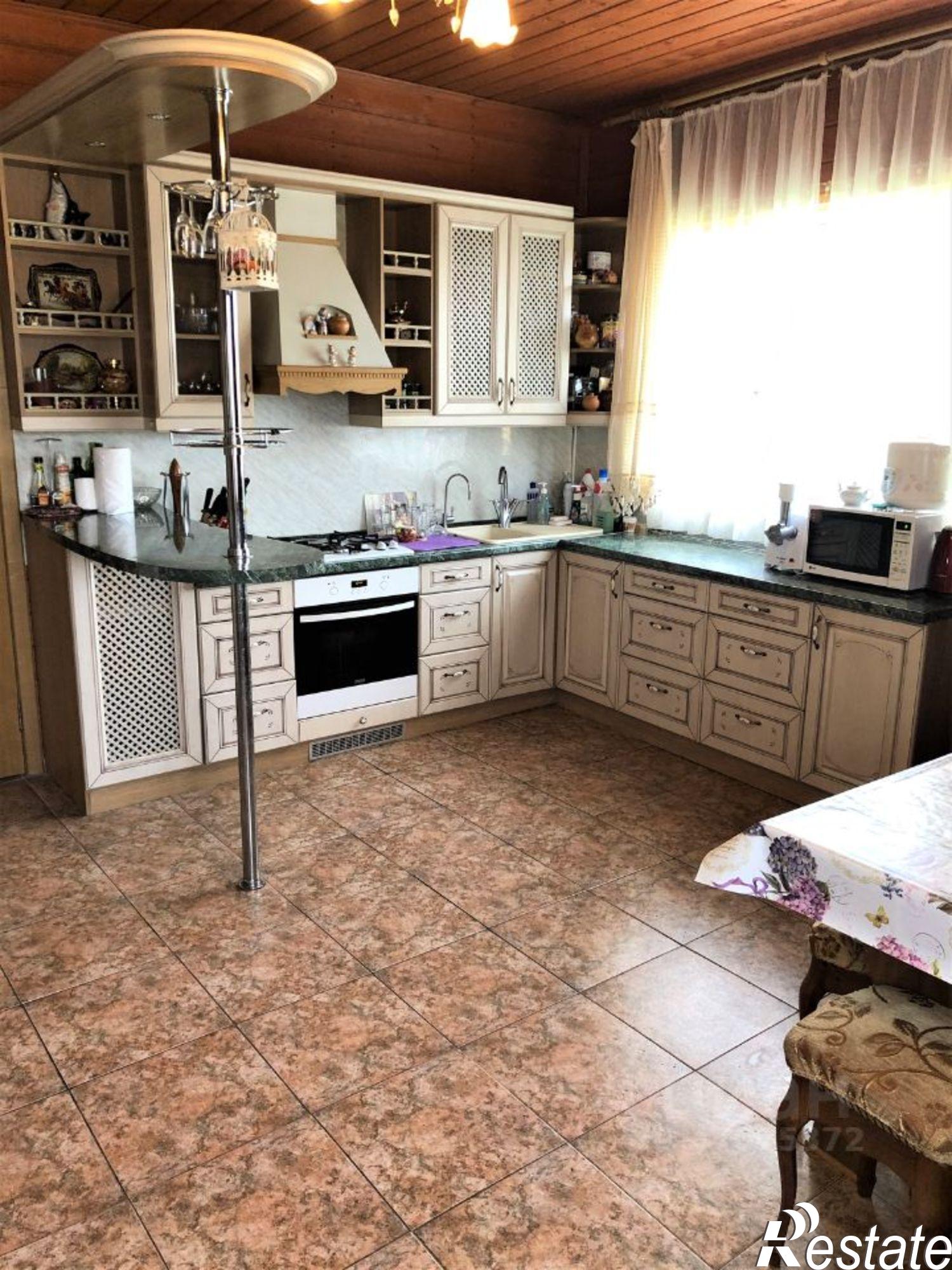 Купить дачу, дом, коттедж за 13 500 000 рублей на ул Шиботовская, 3