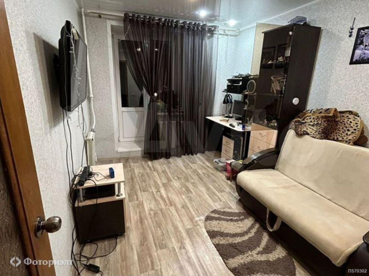 3-комн квартира Омская ул, 1А