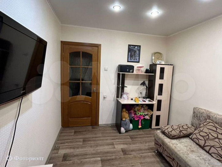 3-комн квартира Омская ул, 1А