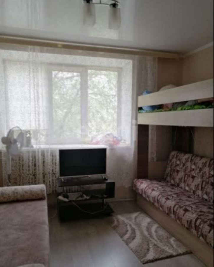 Комната Вострецова, 2