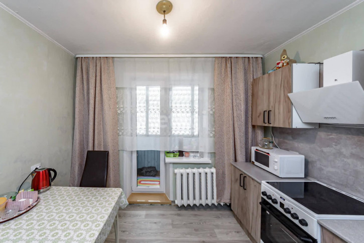 2-комн квартира Монтажников, 15а