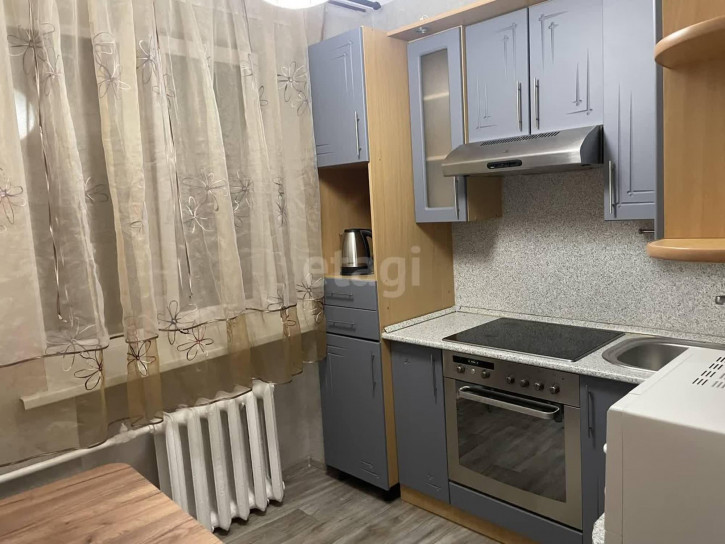 1-комн квартира Мельникайте, 92