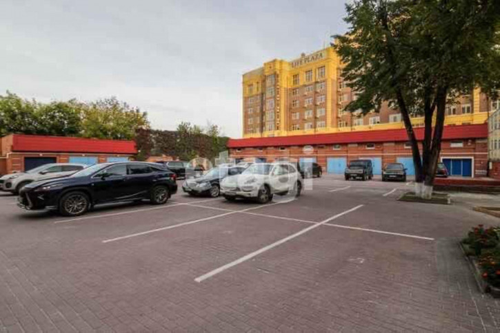 4-комн квартира Максима Горького, 47