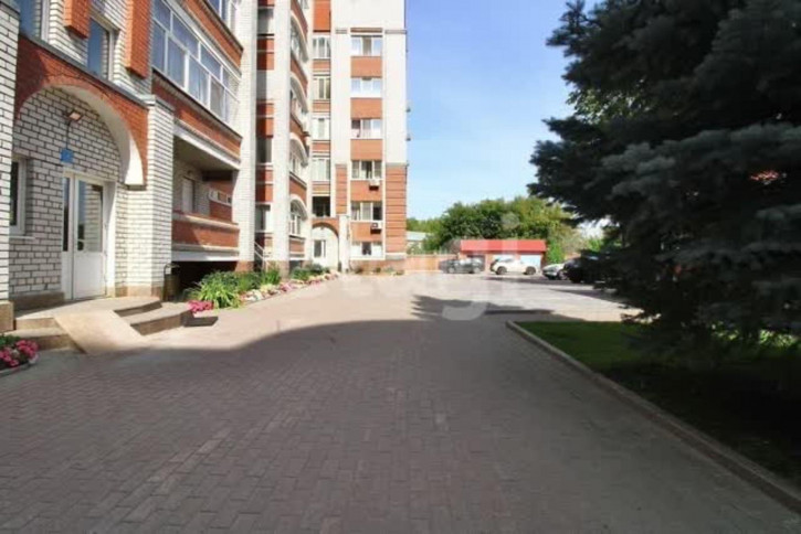 4-комн квартира Максима Горького, 47