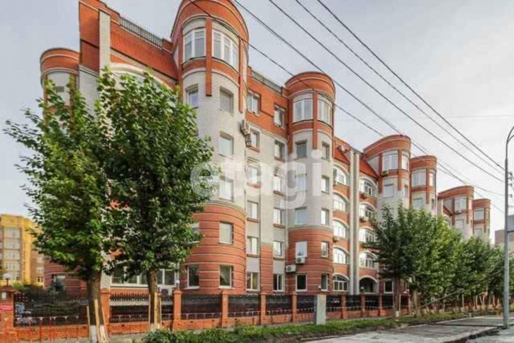4-комн квартира Максима Горького, 47