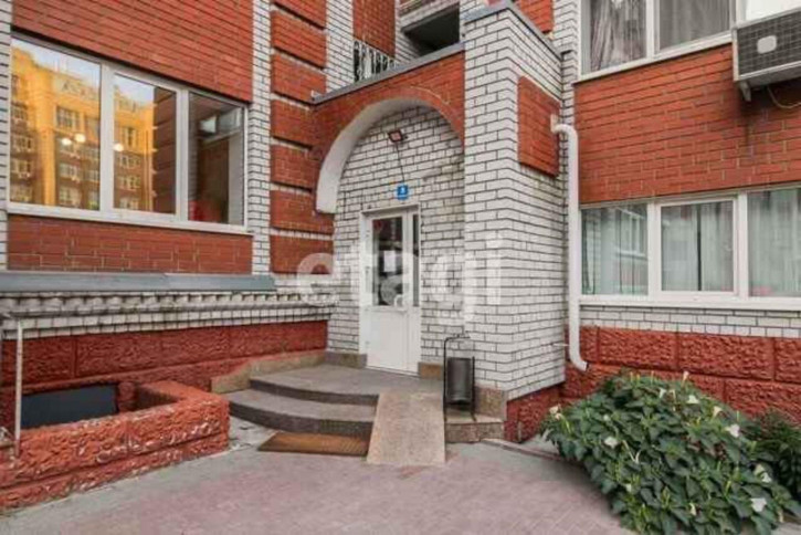 4-комн квартира Максима Горького, 47