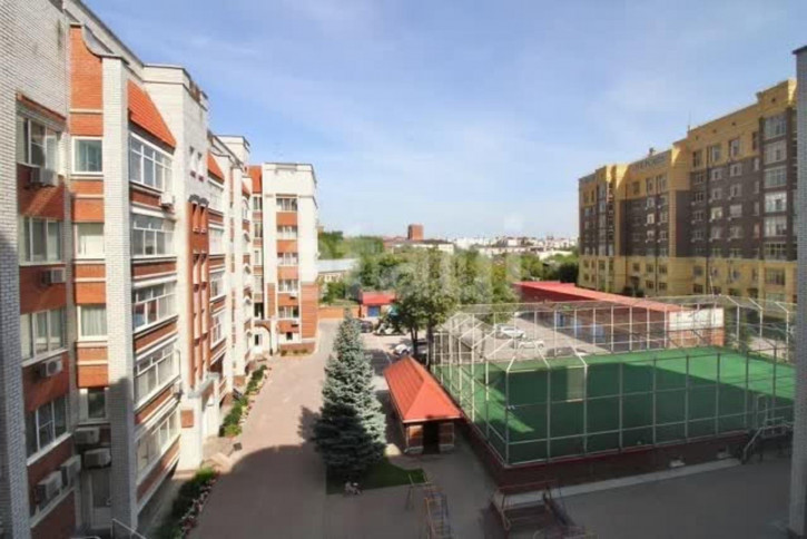 4-комн квартира Максима Горького, 47