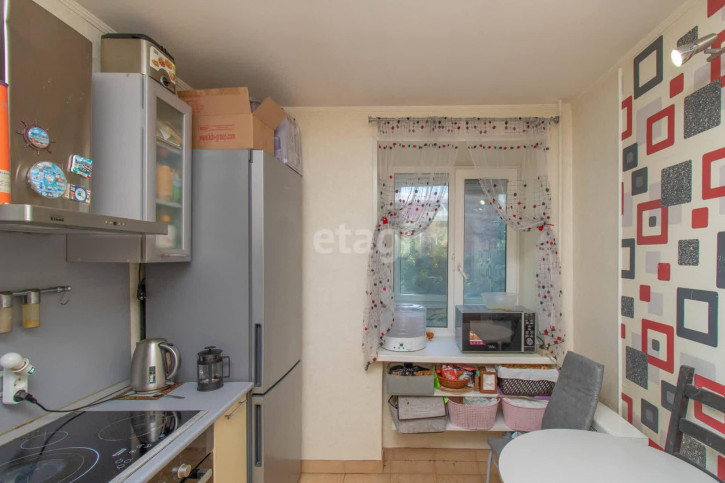 2-комн квартира Самарцева, 40