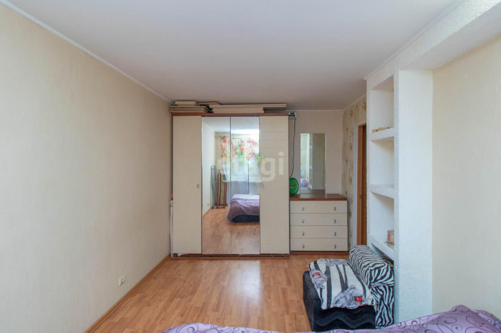 2-комн квартира Самарцева, 40
