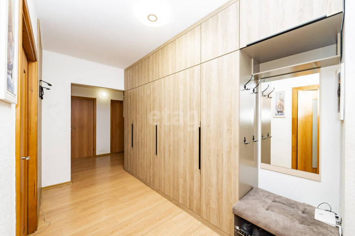 3-комн квартира Шаумяна, 87