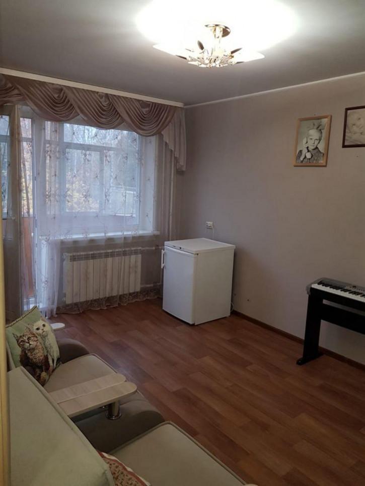 4-комн квартира ул. Петухова,96