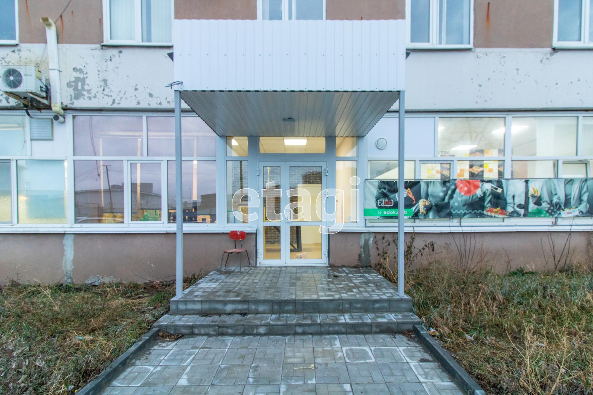 Купить торговое помещение за 13 000 000 рублей на 50 лет Октября 73