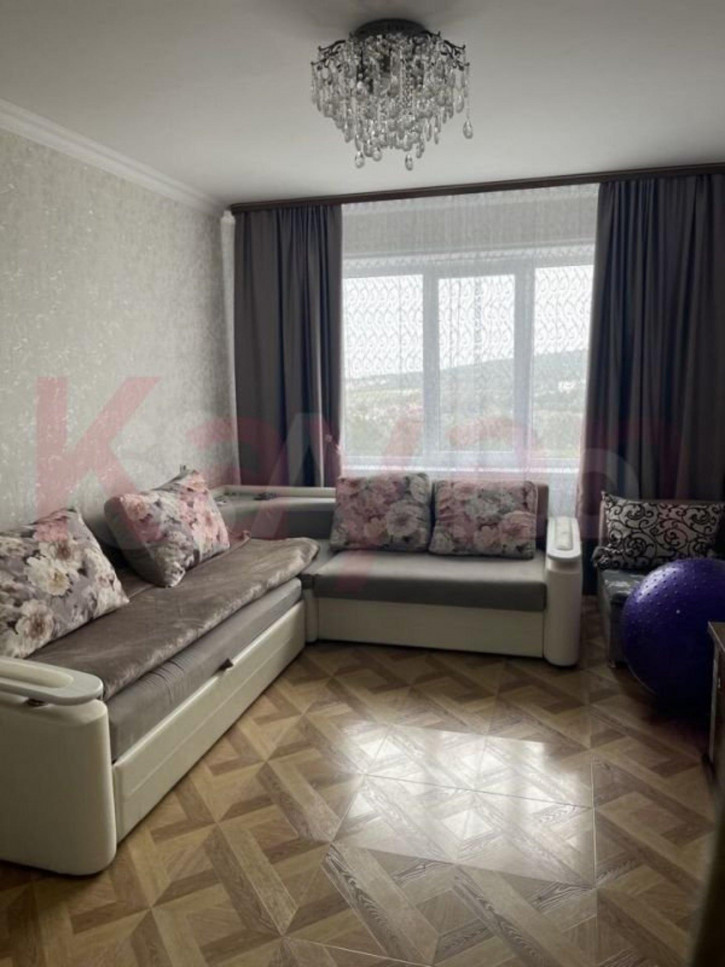 3-комн квартира Олега Кошевого ул.