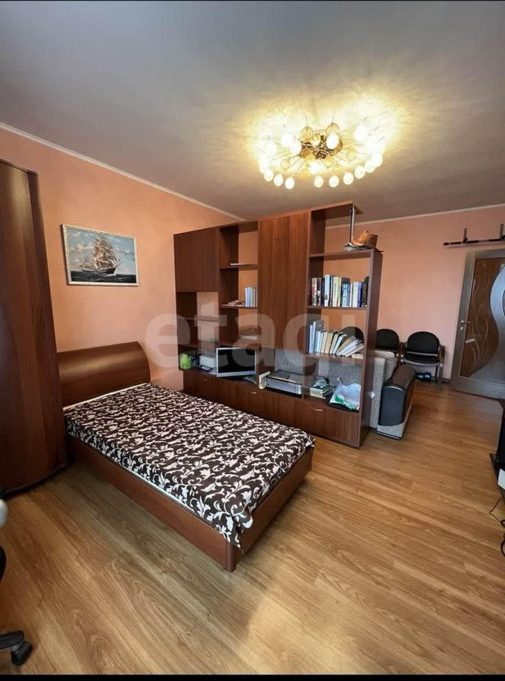 3-комн квартира улица 9 Января