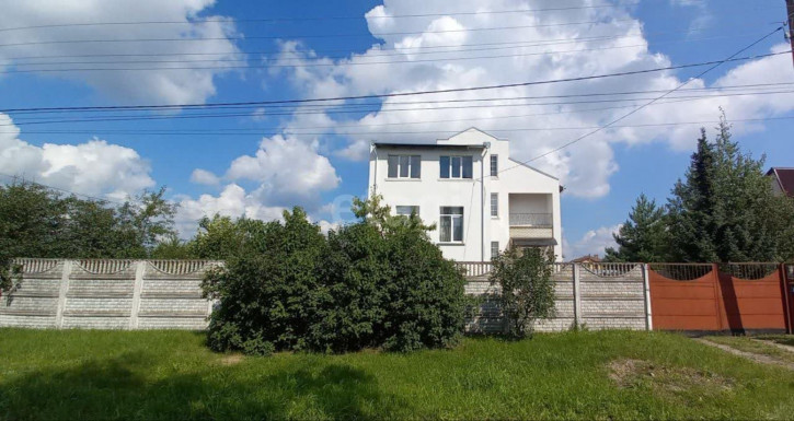 Коттедж/дом Садовая улица