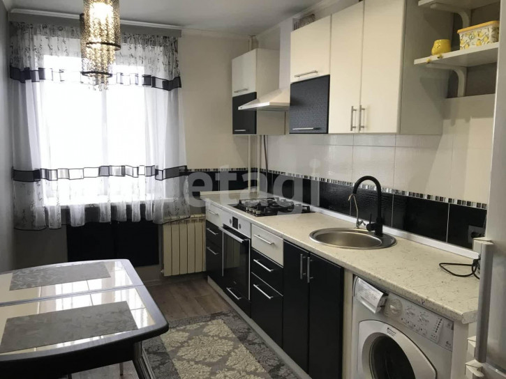 3-комн квартира Комсомольская улица