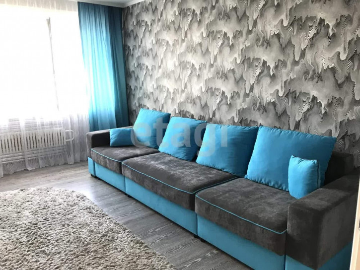 3-комн квартира Комсомольская улица